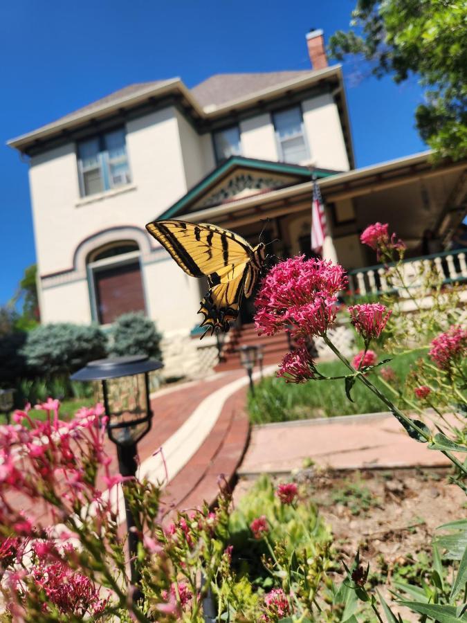 Downen House Bed & Breakfast Bed and Breakfast Pueblo Exterior foto